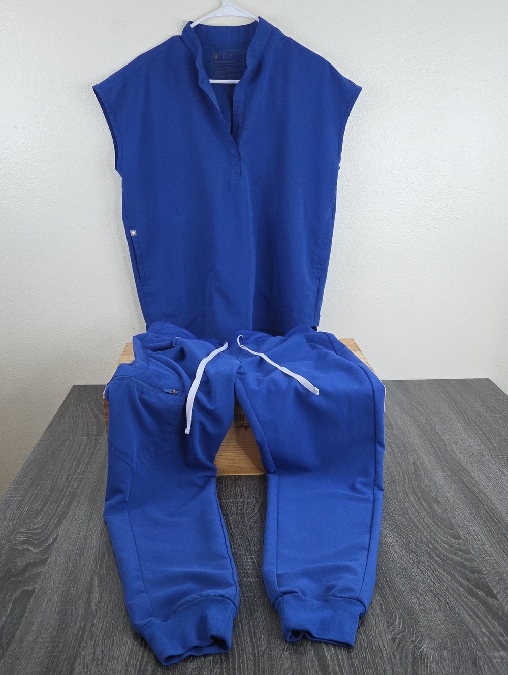Figs Royal Blue Women's 2 Piece Jogger Set SMALL Drawstring Track Pants EUC